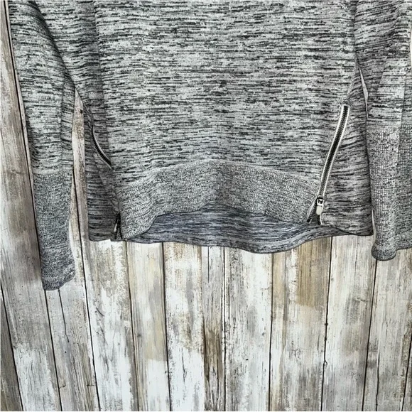 Athleta Blissful Space Grey Sweatshirt - Picture 4 of 7
